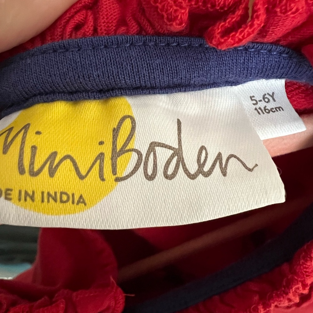 Red girls Mini Boden Embroidery Flowered Dress - Picture 3 of 6